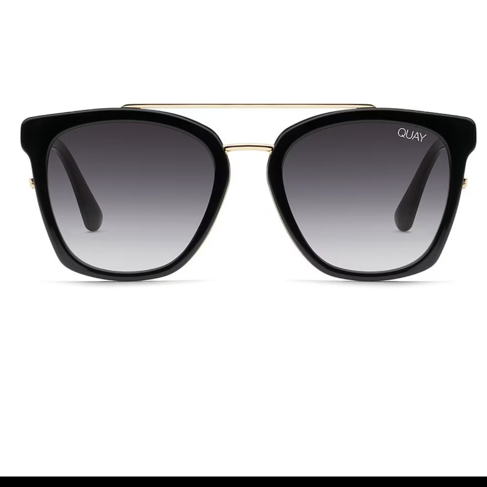 Quay Sweet Dreams women’s Sunglasses color Black